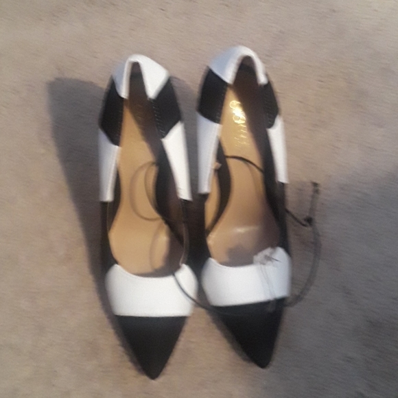 Shoes - Picture 3 of 3